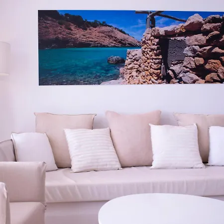 Llobet Apartahotel